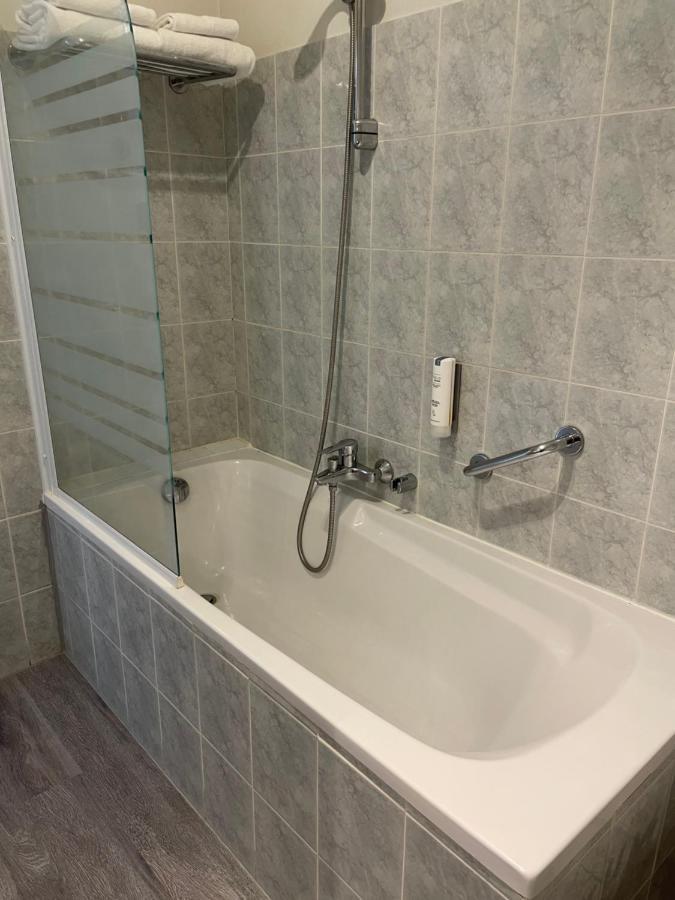 Appartement Coeur De Ville 希农 外观 照片